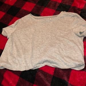 grey crop tee
